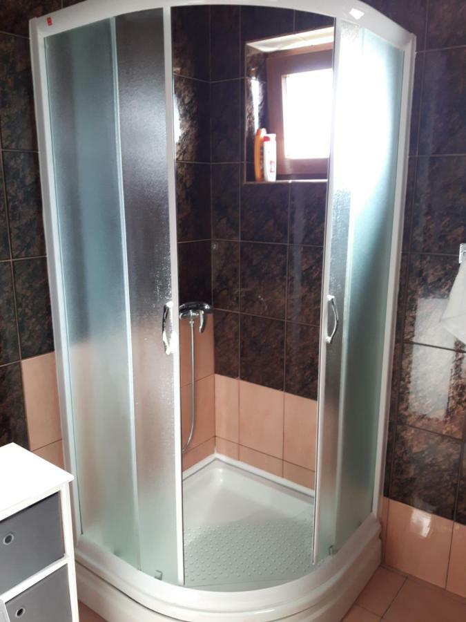 Apartman Petra & Tena Слуни Екстериор снимка