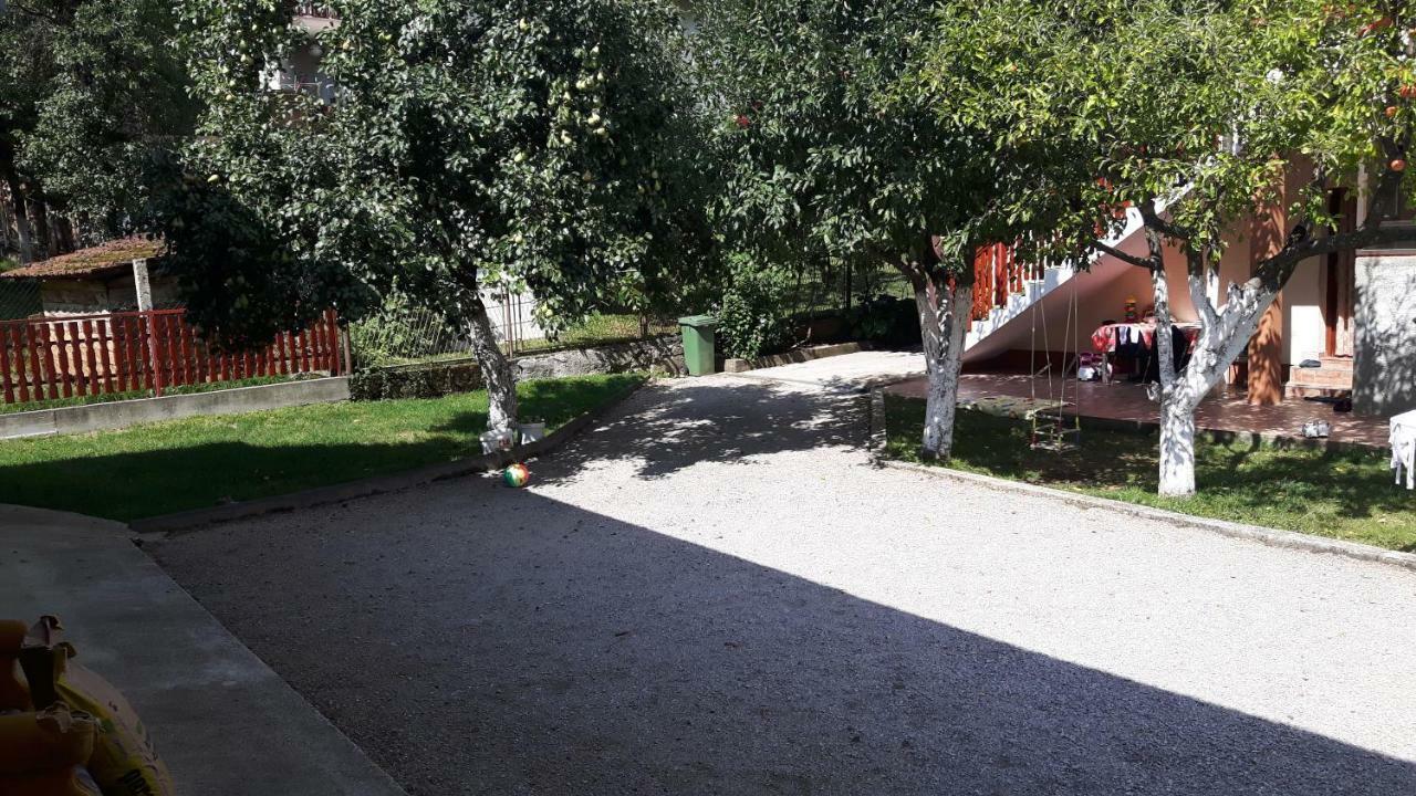 Apartman Petra & Tena Слуни Екстериор снимка